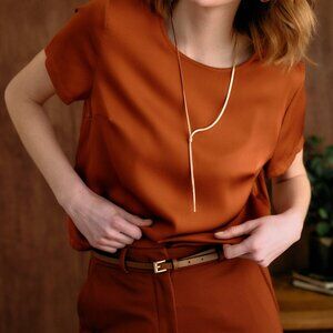 Sophie Grace 'Hannah' Silk Tee - Ochre - Size: L - NEW WITH TAGS